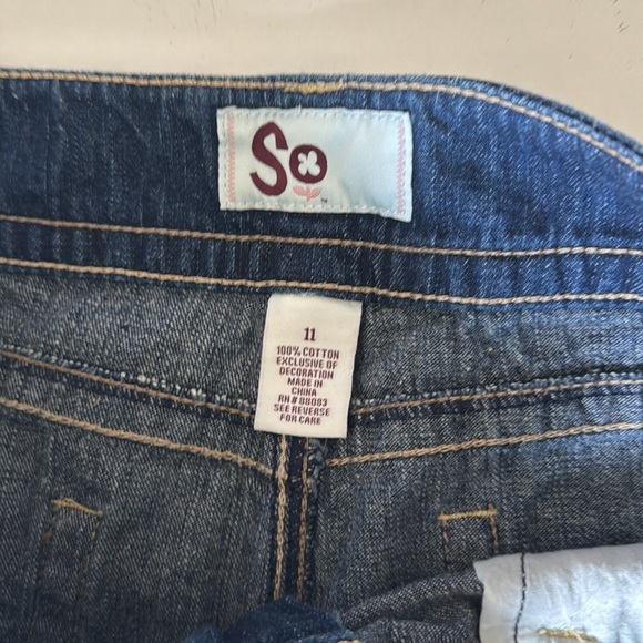 SO Women's Dark Blue Jean Shorts size 11 - Picture 3 of 5
